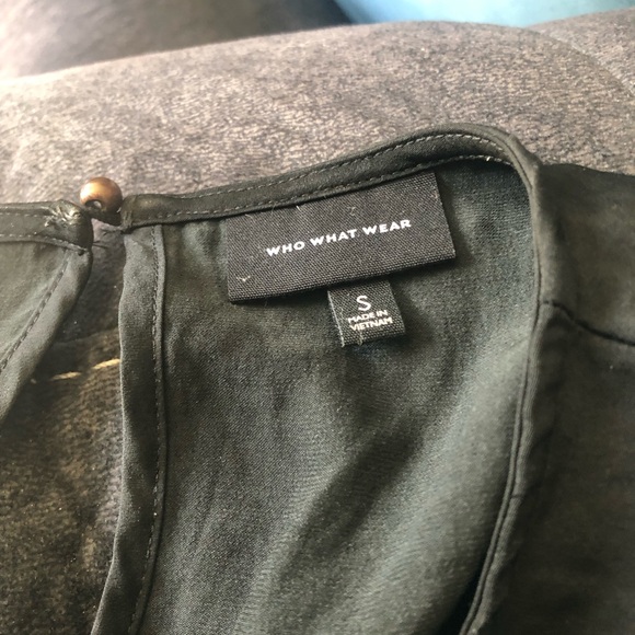 Linen Ruffle Sleeve Blouse - Picture 4 of 5